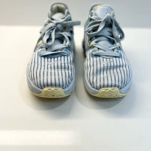 Nike Kids' Grade School LeBron Witness 6 Basketball Shoes Size 3.5Y - Picture 7 of 10